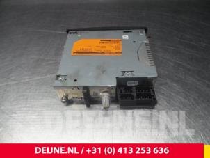 Renault Trafic Radio O49049 foto 2