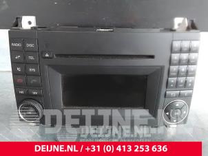 Mercedes Sprinter Radio CD Speler O49072 foto 4