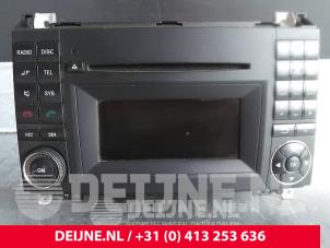 Mercedes Sprinter Radio CD Speler O49073 foto 4