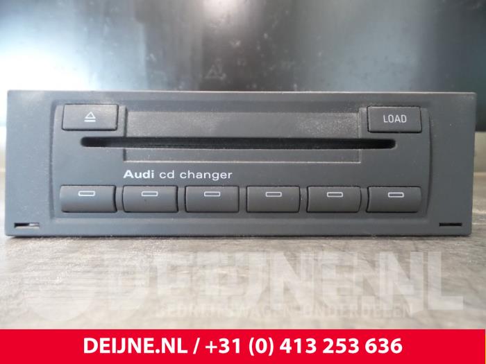 Audi A4 CD Wechsler O49094