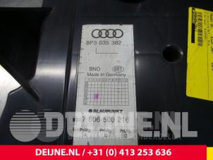 Volkswagen Passat Subwoofer O49146 photo 4