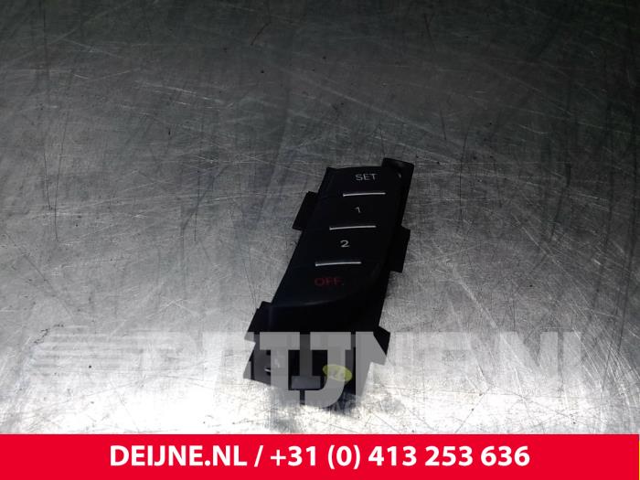 Audi A7 Stoelverstellings Schakelaar O49225