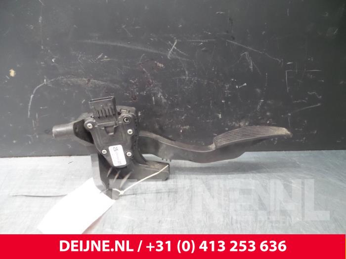 Opel Meriva Accelerator pedal O49428