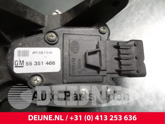 Opel Tigra Accelerator pedal O49431