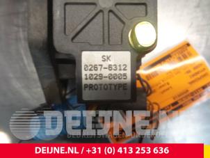 Hyundai H200 Gaspedaal O49472 foto 2