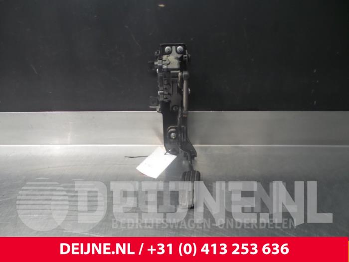 Nissan Primastar Gaspedaal O49476