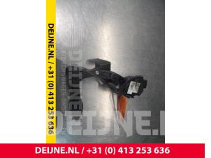 Peugeot Expert Accelerator pedal O49504 photo 2