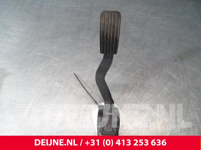 Peugeot 307 Accelerator pedal O49505