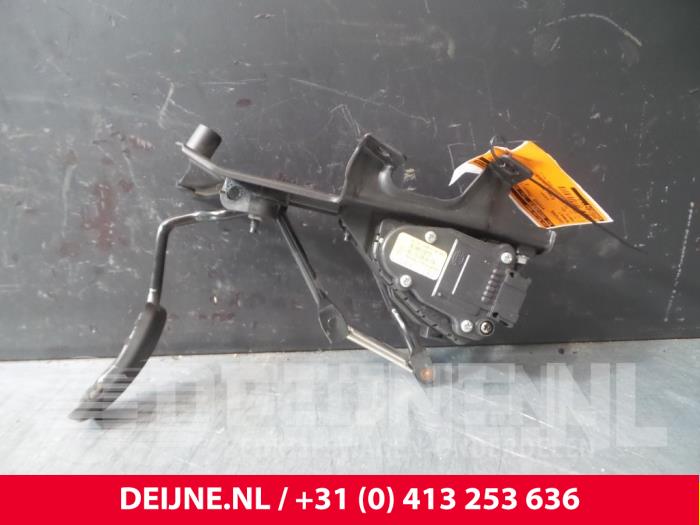 Renault Trafic Accelerator pedal O49523
