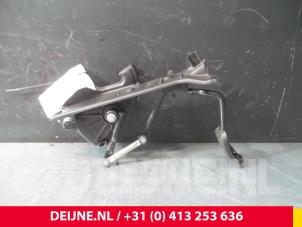 Renault Trafic Accelerator pedal O49523 photo 2