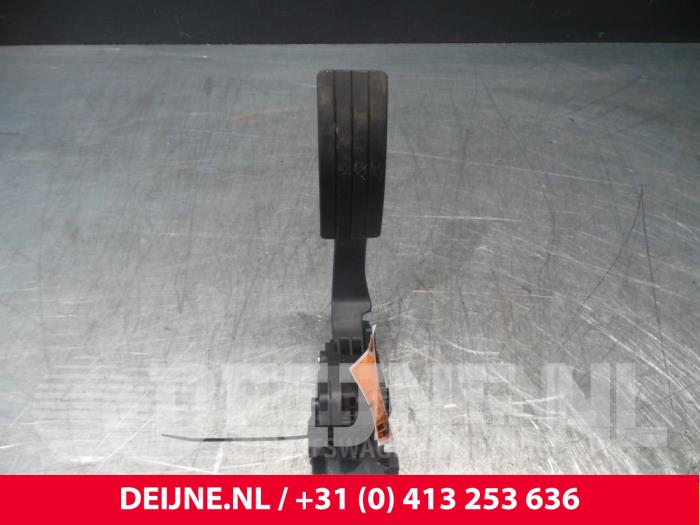 Renault Clio Gaspedal O49532