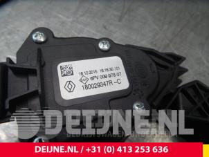Renault Clio Accelerator pedal O49532 photo 3