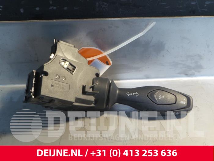 Ford Fiesta Bremslicht Schalter O49541