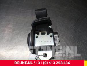 Volkswagen Polo Sicherheitsgurt rechts vorne O49931 foto 3