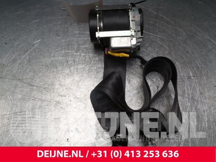 Fiat Qubo Front seatbelt, right O49976