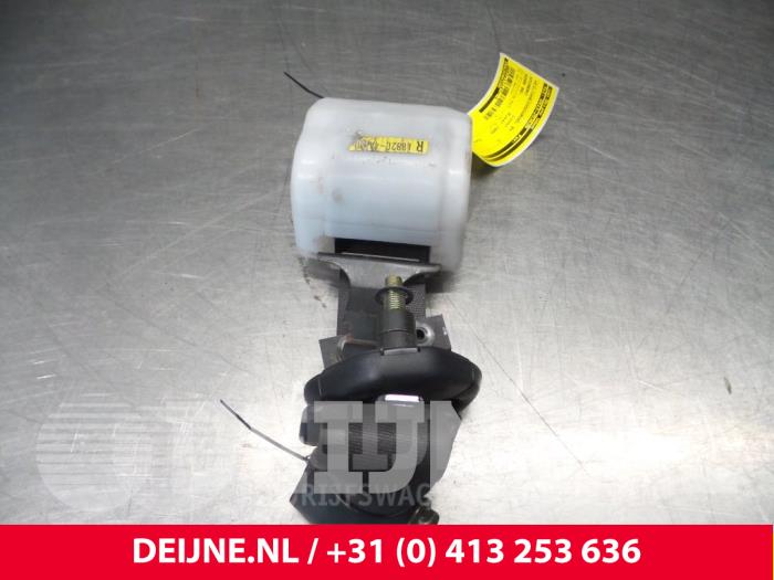 Hyundai H200 Front seatbelt, right O50005