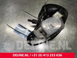 Hyundai H200 Front seatbelt, right O50006 photo 3