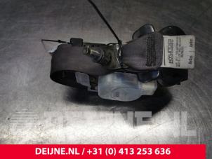 Hyundai H200 Front seatbelt, right O50006 photo 2
