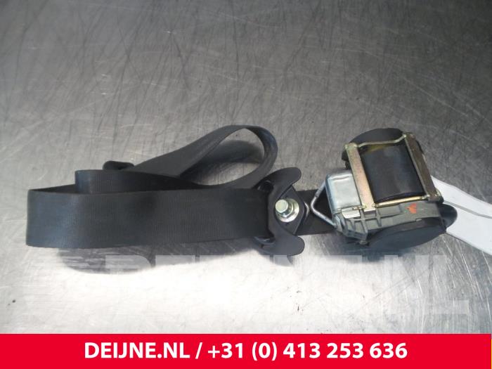 Peugeot 407 Front seatbelt, right O50059