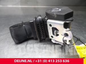 Renault Master Front seatbelt, right O50102 photo 2
