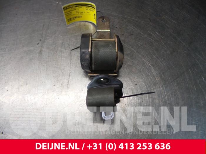 Veiligheidsgordel rechts-voor - Mitsubishi Canter