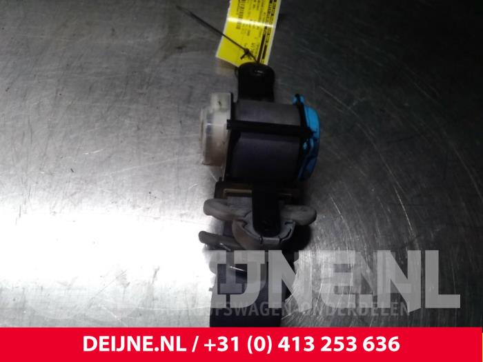 Mitsubishi Canter Veiligheidsgordel rechts-voor O50118