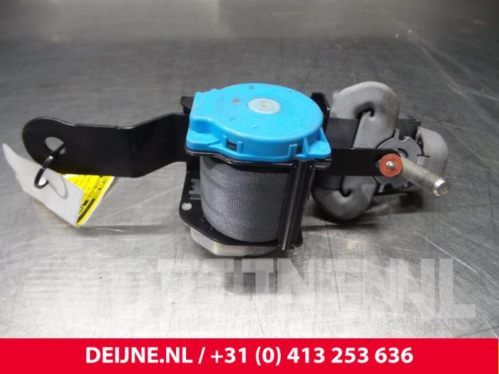 Mitsubishi Canter Veiligheidsgordel rechts-voor O50121