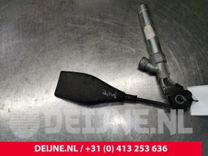 Opel Vivaro Sicherheitsgurt Schließe Mitte vorne O50124 foto 2