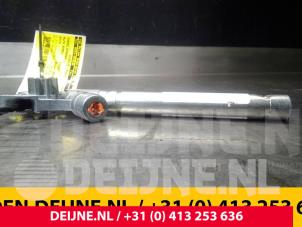 Alfa Romeo Mito Gurtsrammer links O50155 foto 2