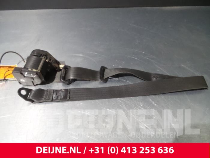 Iveco Daily Gurtsrammer links O50159