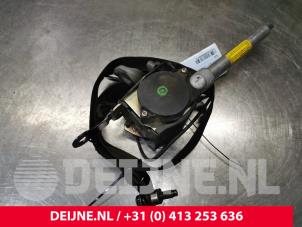 Nissan Vanette Seatbelt tensioner, right O50172 photo 3
