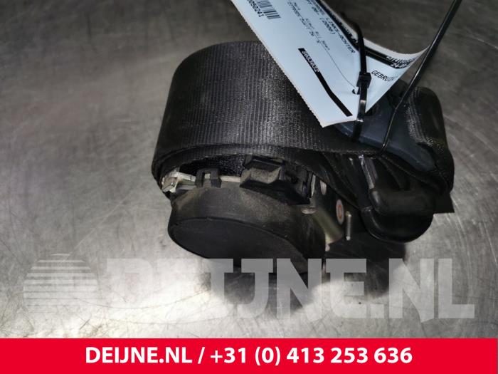 Citroen Jumpy Rear seatbelt, left O50241