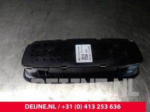 Audi Q3 Innenbeleuchtung hinten O50305 foto 2