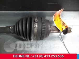 Opel Movano Aandrijfas links-voor O50560 foto 2