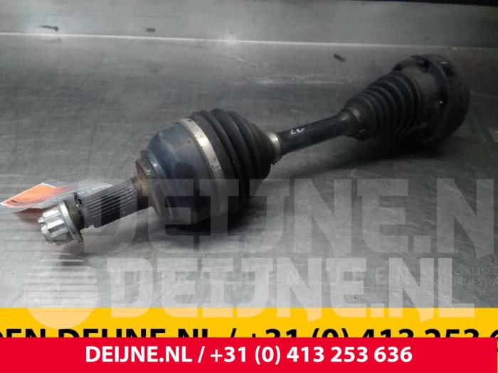 Volkswagen Touareg Aandrijfas links-voor O50607