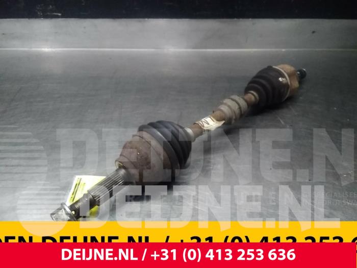 Nissan NV200 Aandrijfas links-voor O50774