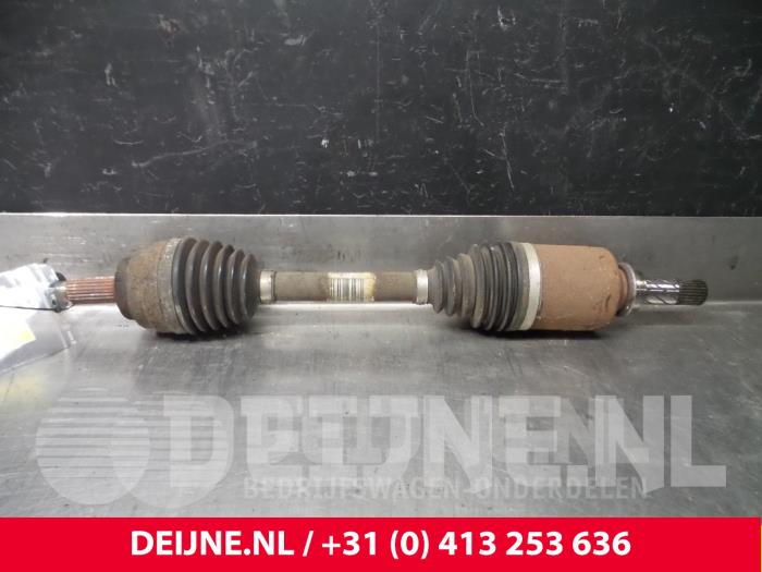 Nissan Kubistar Antriebswelle links vorne O50785