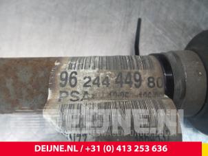 Citroen Berlingo Aandrijfas links-voor O50820 foto 2