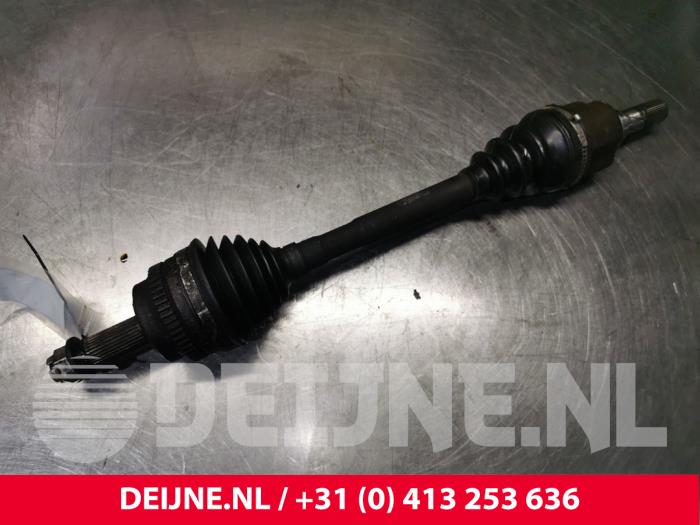 Renault Master Aandrijfas links-voor O50942