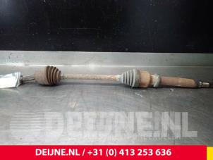 Gebruikte Aandrijfas rechts-voor Ford Transit Prijs € 54,45 Inclusief btw aangeboden door van Deijne Onderdelen Uden B.V.