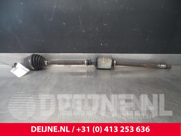 Opel Movano Aandrijfas rechts-voor O51070