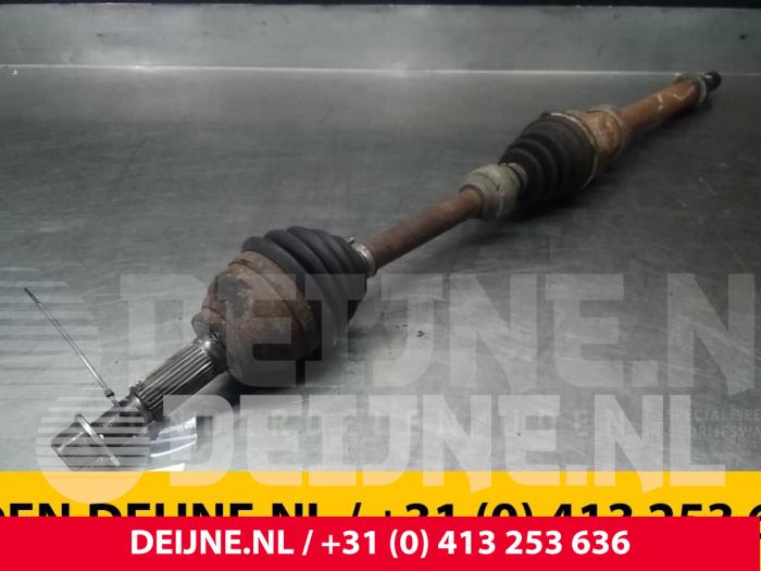 Nissan NV200 Aandrijfas rechts-voor O51262
