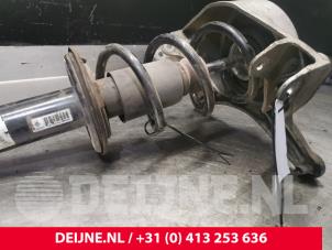 Audi A4 Stoßdämpferstrebe links vorne O51470 foto 2