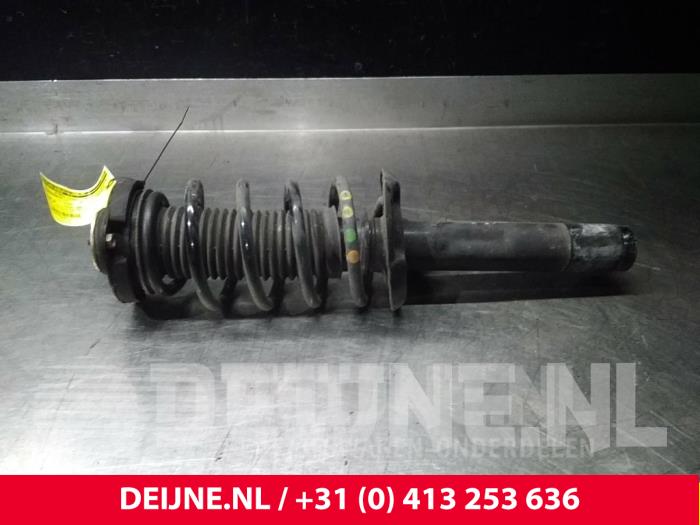 Volkswagen Passat Front shock absorber rod, left O51559