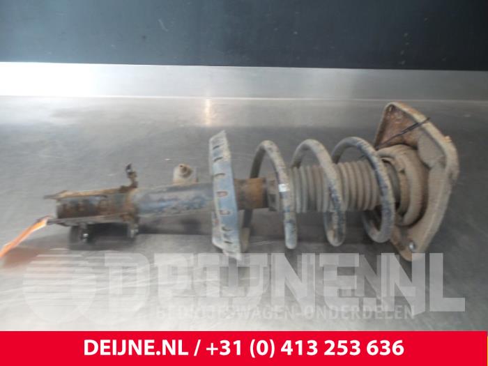 Fiat Scudo Stoßdämpferstrebe links vorne O51579