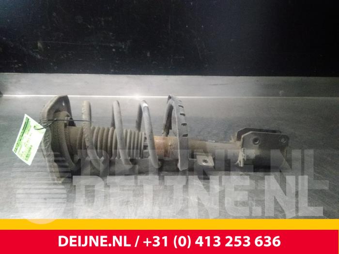 Fiat Scudo Stoßdämpferstrebe links vorne O51580