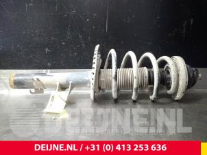 Gebruikte Mac Phersonpoot rechts-voor Volkswagen Transporter Prijs € 30,25 Inclusief btw aangeboden door van Deijne Onderdelen Uden B.V.