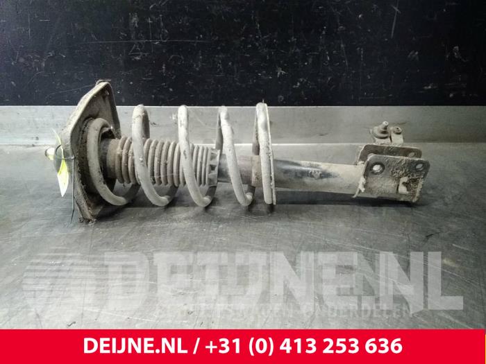 Peugeot Expert Stoßdämpferstrebe rechts vorne O51814