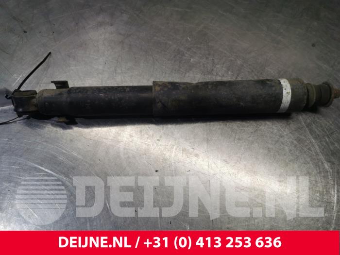 Mitsubishi Canter Stoßdämpfer links vorne O51895
