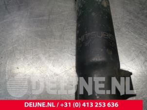 Mitsubishi Canter Fronts shock absorber, left O51895 photo 3